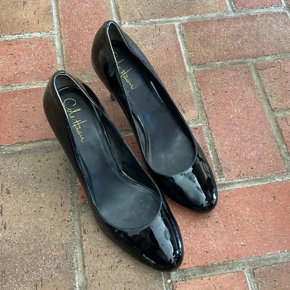 Black Patent Leather Cole Haan‎ Heels 9.5 - Picture 1 of 4